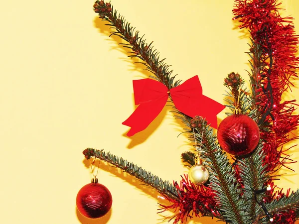 Weihnachtsbaum Mit Dekorationen Farben — Stockfoto
