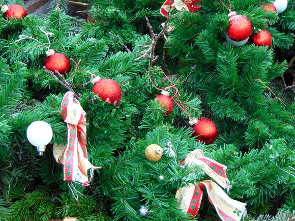 Weihnachtsdekoration Mit Globen Und Anderen — Stockfoto