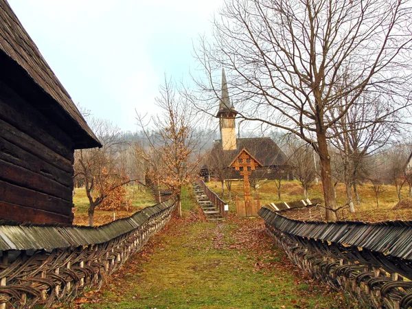罗马尼亚Maramures县的木制东正教教堂 — 图库照片