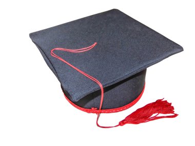 Beyaz arka plan üzerinde izole mezuniyet şapka