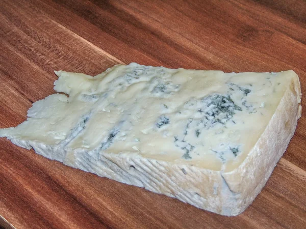Gorgonzola Cheese Wooden Background — ストック写真