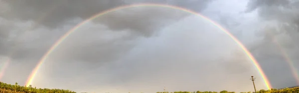 Arco Iris Natural Después Lluvia Condado Maramures Rumania —  Fotos de Stock