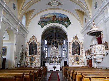 Katolik katedrali Sibiu, Romanya 'nın sunak ve koridoru.