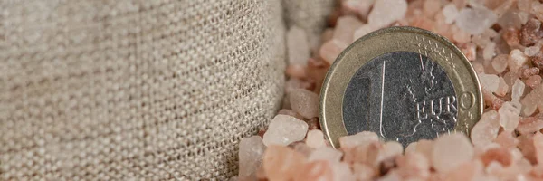 Salt Price Large Crystals Pink Himalayan Salt Close Coin Pile — Photo