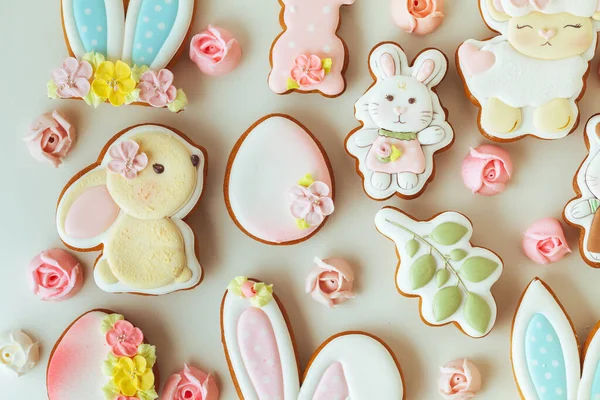 Biscuits Pain Épice Forme Jolies Oreilles Lapin Pâques Décorées Glaçage — Photo