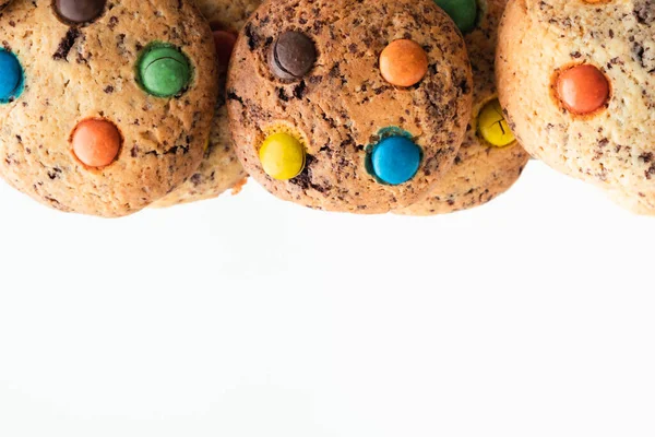 Shortbread Cookies Mit Bunten Schokoladentropfen Auf Weißem Hintergrund — Stockfoto