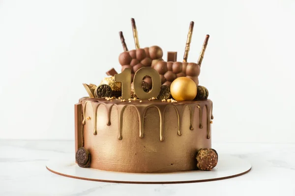 Luxury Birthday Chocolate Cake Drips Decorated Candies Covered Brown Golden — Stockfoto
