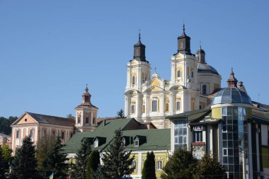 Şekil Değiştirme Katedrali