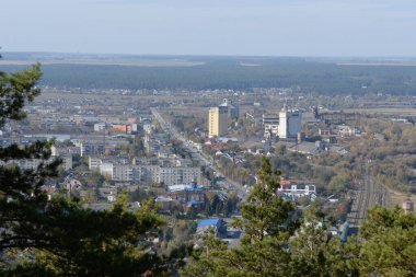 Pencereden şehre olan manzara.