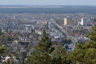 Pencereden şehre olan manzara.