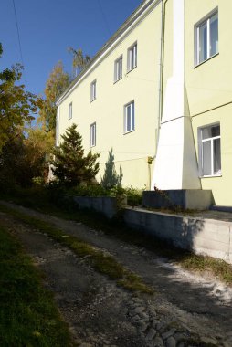 Eski şehrin tarihi kısmı. Eski kasaba, Central Street.