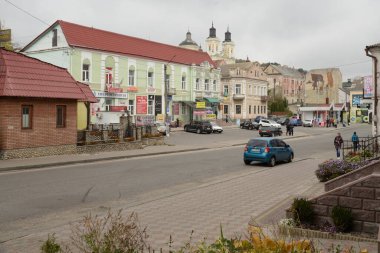 Eski şehrin tarihi kısmı. Eski kasaba, Central Street.