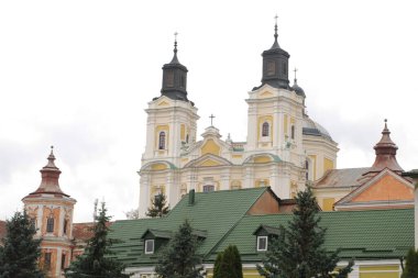 Şekil Değiştirme Katedrali