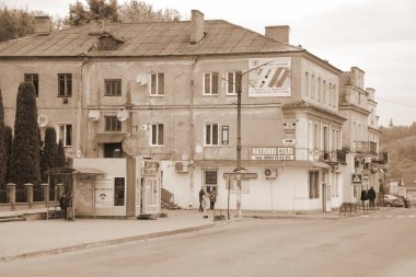  Eski kasabanın küçük bir caddesi. Eski şehrin tarihi kısmı.
