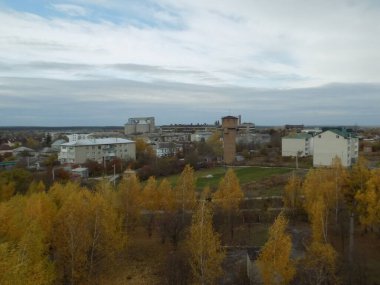 Pencereden şehre olan manzara.