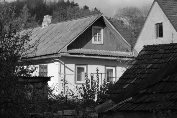 ウクライナの村の木造住宅 — ストック写真