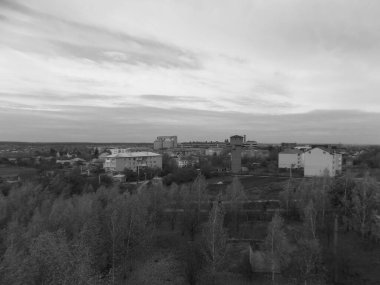 Pencereden şehre olan manzara.          