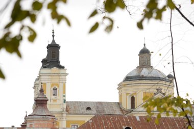 Şekil Değiştirme Katedrali