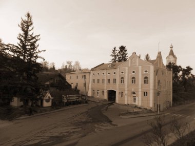 Eski şehrin tarihi kısmı. Eski kasaba, Central Street.          