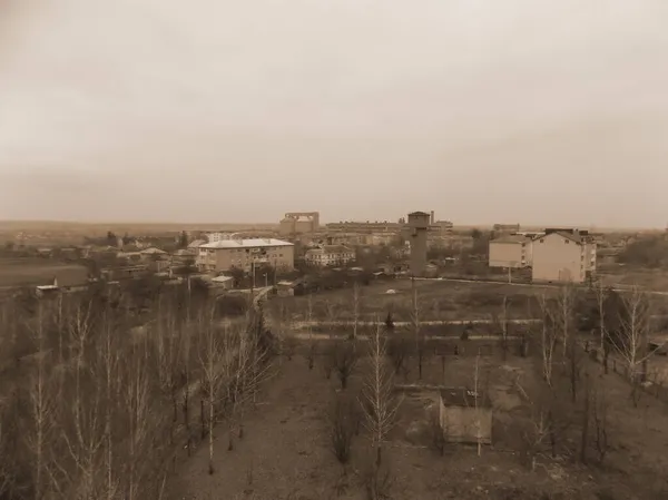 Der Blick Aus Dem Fenster Auf Die Stadt — Stockfoto