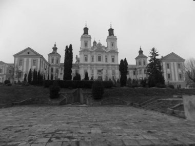 Şekil Değiştirme Katedrali          