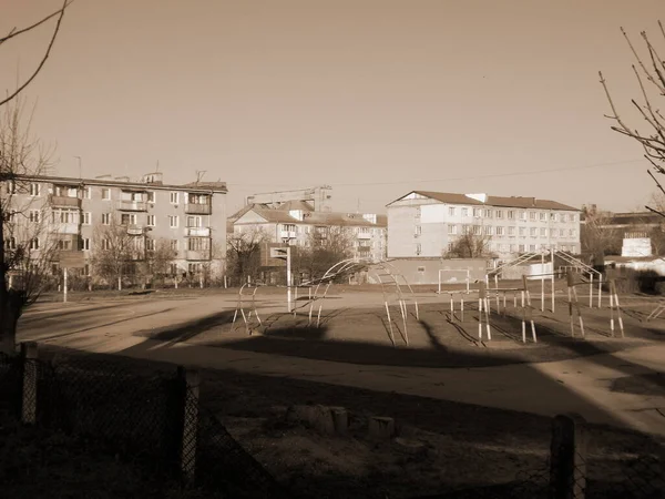 Utsikten Från Fönstret Till Staden — Stockfoto