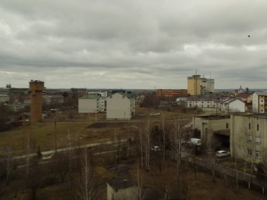 Pencereden şehre olan manzara.