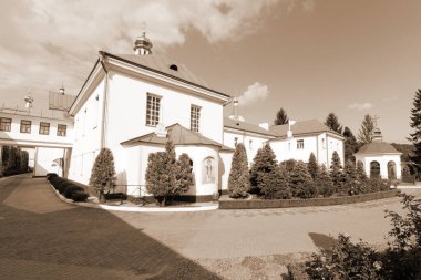  Manastır Epifani Manastırı