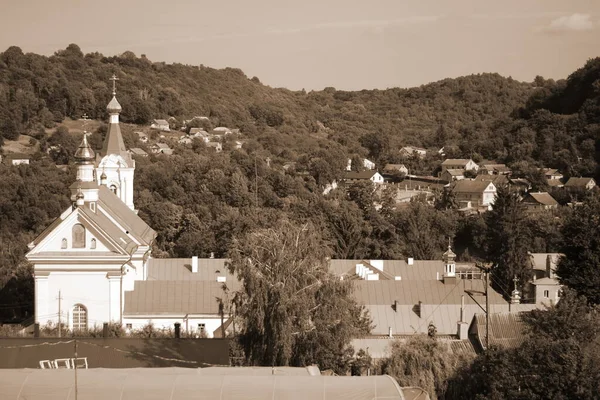 Monasheskyy Budynek Klasztor Objawienia Pańskiego — Zdjęcie stockowe