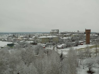 Pencereden şehre olan manzara.          