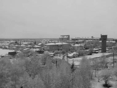 Pencereden şehre olan manzara.          