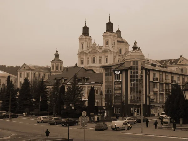 Zabytkowa Część Starego Miasta Stare Miasto Centralna Ulica Katedra Przemienienia — Zdjęcie stockowe