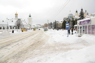 Eski şehrin tarihi kısmı. Eski kasaba, merkez cadde. Dönüşüm Katedrali. Nicholas Katedrali. Fransisken Manastırı.