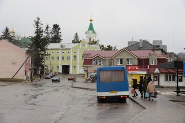 Eski şehrin tarihi kısmı. Eski kasaba, merkez cadde. Epifani Manastırı 'nı inşa eden manastır.