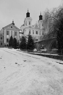 Şekil Değiştirme Katedrali