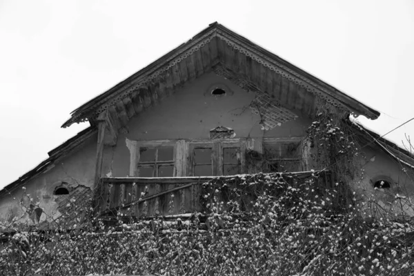 Old Polish Abandoned House — ストック写真