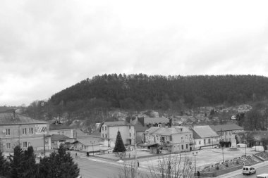 Eski kasabada Noel ağacı. Noel ağacı, eski kasaba.