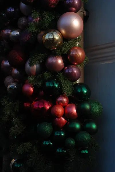 Natale Capodanno Decorazioni Ghirlanda All Aperto — Foto Stock