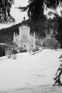 St. Nicholas Katedrali. Fransisken Manastırı ve Castle Hill 'in Genel Manzarası.