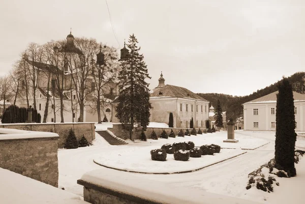 Zabytkowa Część Starego Miasta Stare Miasto Centralna Ulica Katedra Przemienienia — Zdjęcie stockowe