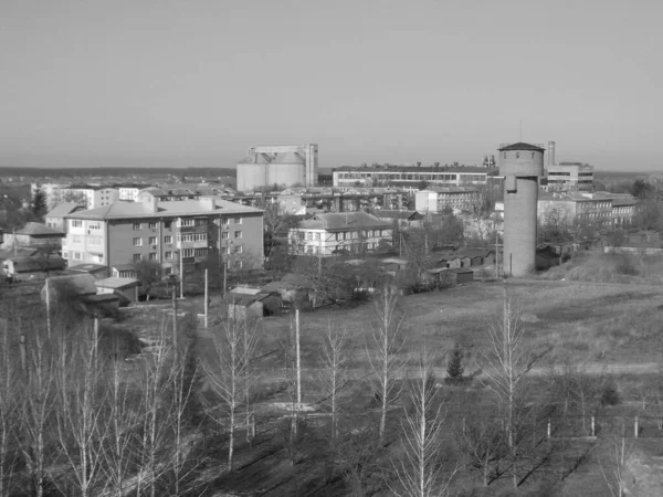 Pencereden şehre olan manzara.          