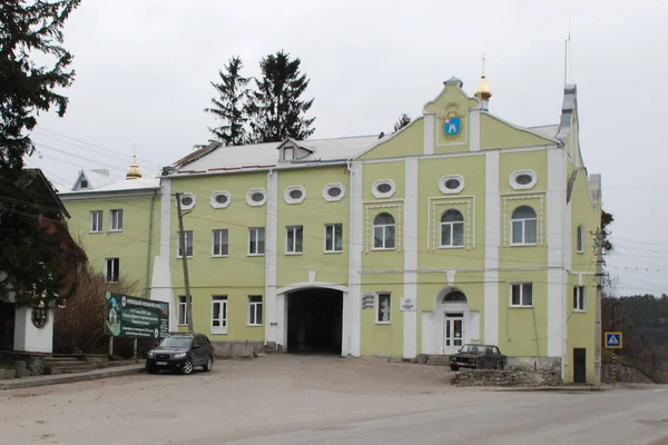마을의 역사적 Monasheskyy Epiphany Monastery — 스톡 사진