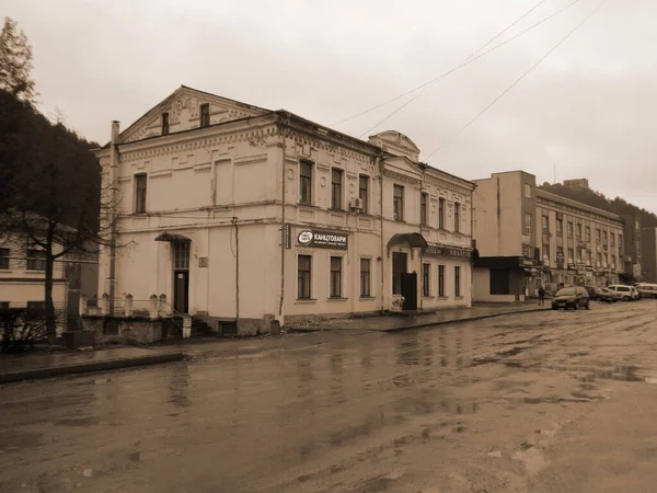 Eski Kasabanın Küçük Bir Caddesi Eski Şehrin Tarihi Kısmı — Stok fotoğraf