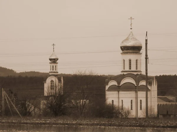 Kościół Jana Chrzciciela Obrzeżach Kościół Obrzeżach Miasta — Zdjęcie stockowe