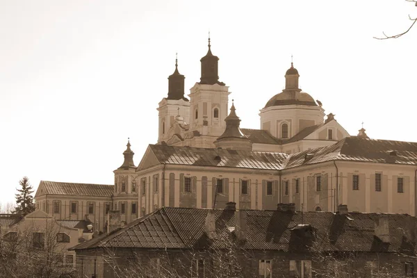 改造的大教堂 古城的历史部分 — 图库照片