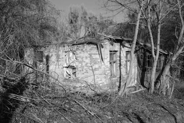 Vecchia Casa Rovinata Casa Legno Nel Villaggio Ucraino — Foto Stock