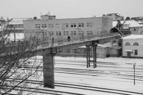 Overground Pedestrian Crossing Railway Station — Stock Photo, Image