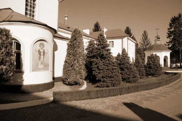 Monasheskyy Edifício Epiphany Monastery Great Antiga Igreja Ortodoxa — Fotografia de Stock