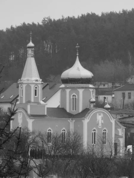 Εκκλησία Του Αγίου Μάρτυρα Tatiana Εκκλησία Στις Παρυφές — Φωτογραφία Αρχείου