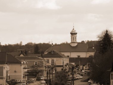 Eski şehrin tarihi kısmı, eski kasaba, merkez sokak St. Nicholas Katedrali, Fransisken Manastırı.